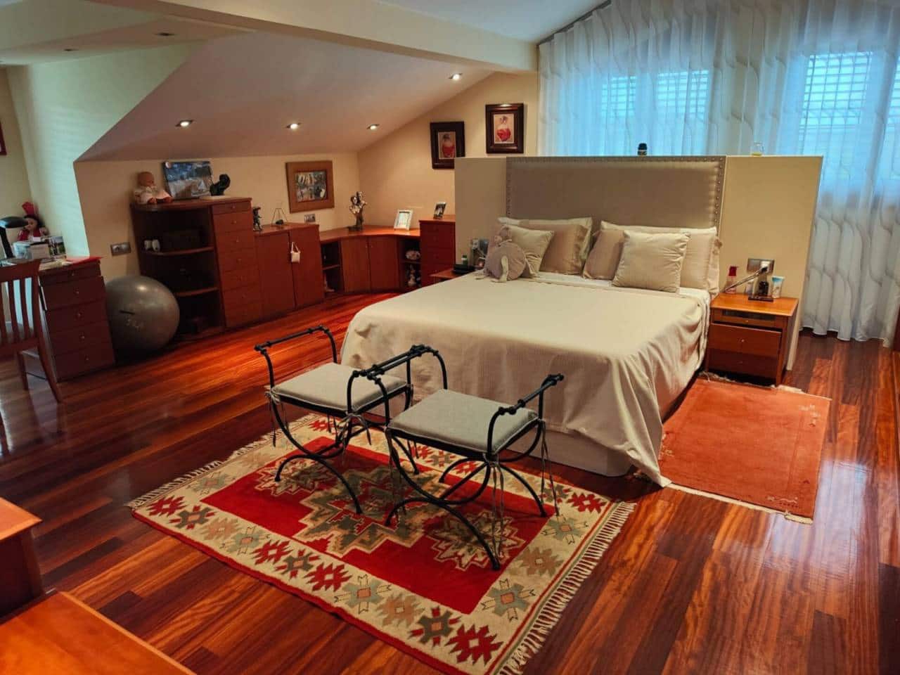 5 soveværelse Finca/Landehus til salg i Gijon med swimmingpool garage - € 900.000 (Ref: 9230726)