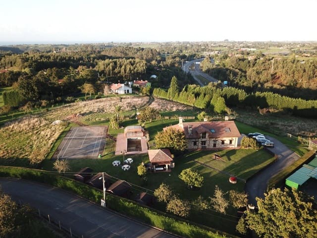 5 soverom Finca/Herregård til salgs i Gijón med svømmebasseng garasje - € 900 000 (Ref: 9230726)