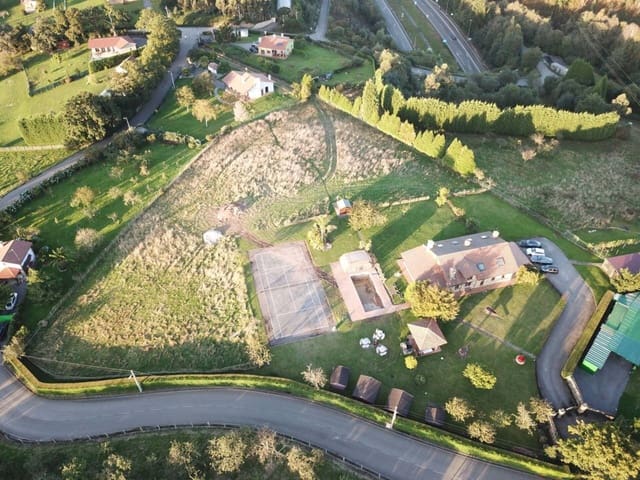 5 soverom Finca/Herregård til salgs i Gijón med svømmebasseng garasje - € 900 000 (Ref: 9230726)