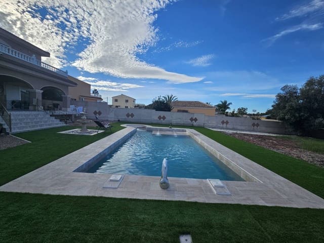 5 chambre Villa/Maison à vendre à Benijófar avec piscine garage - 710 000 € (Ref: 9334342)