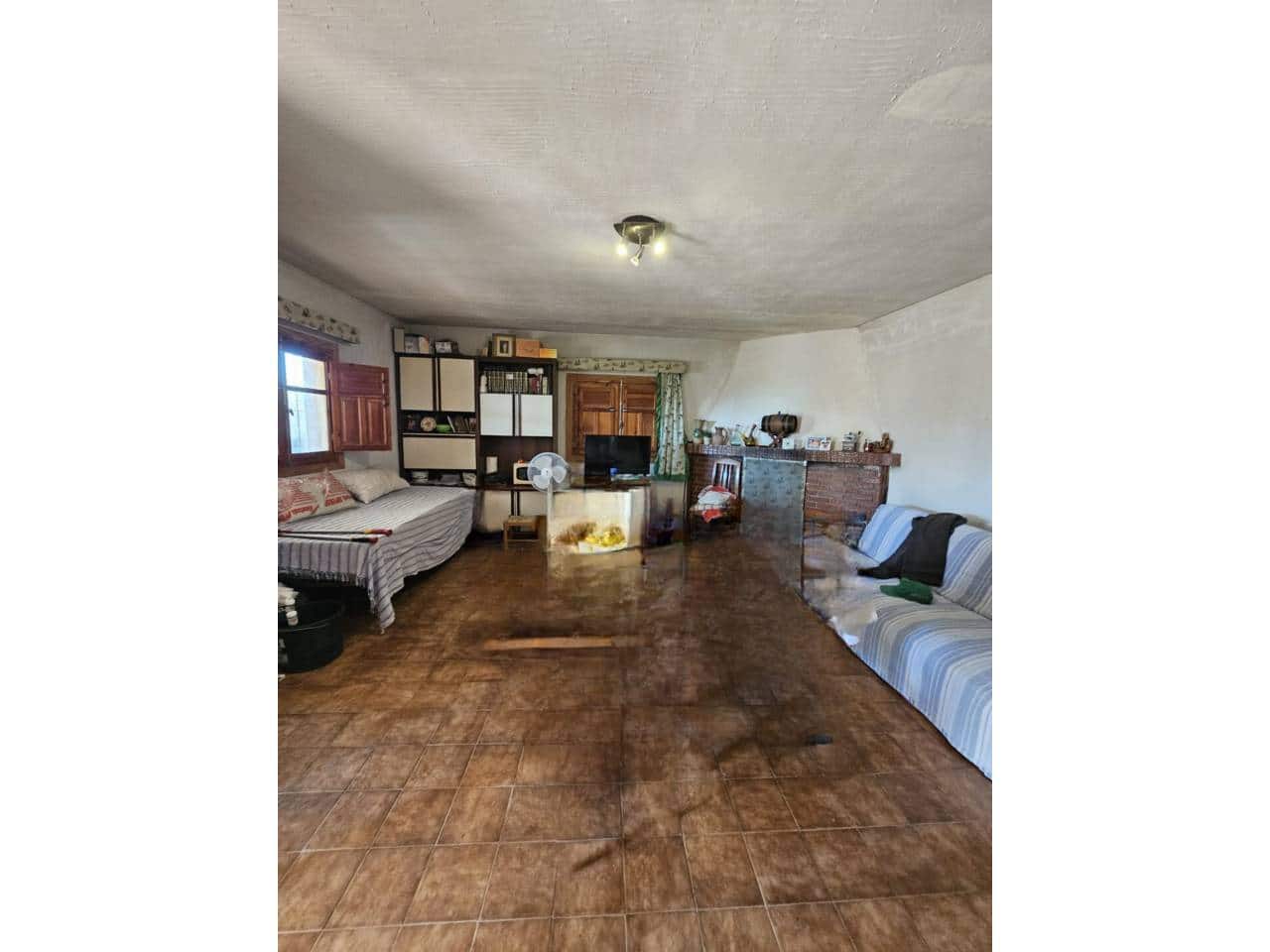 2 soveværelse Finca/Landehus til salg i Agost med swimmingpool - € 130.000 (Ref: 9371637)