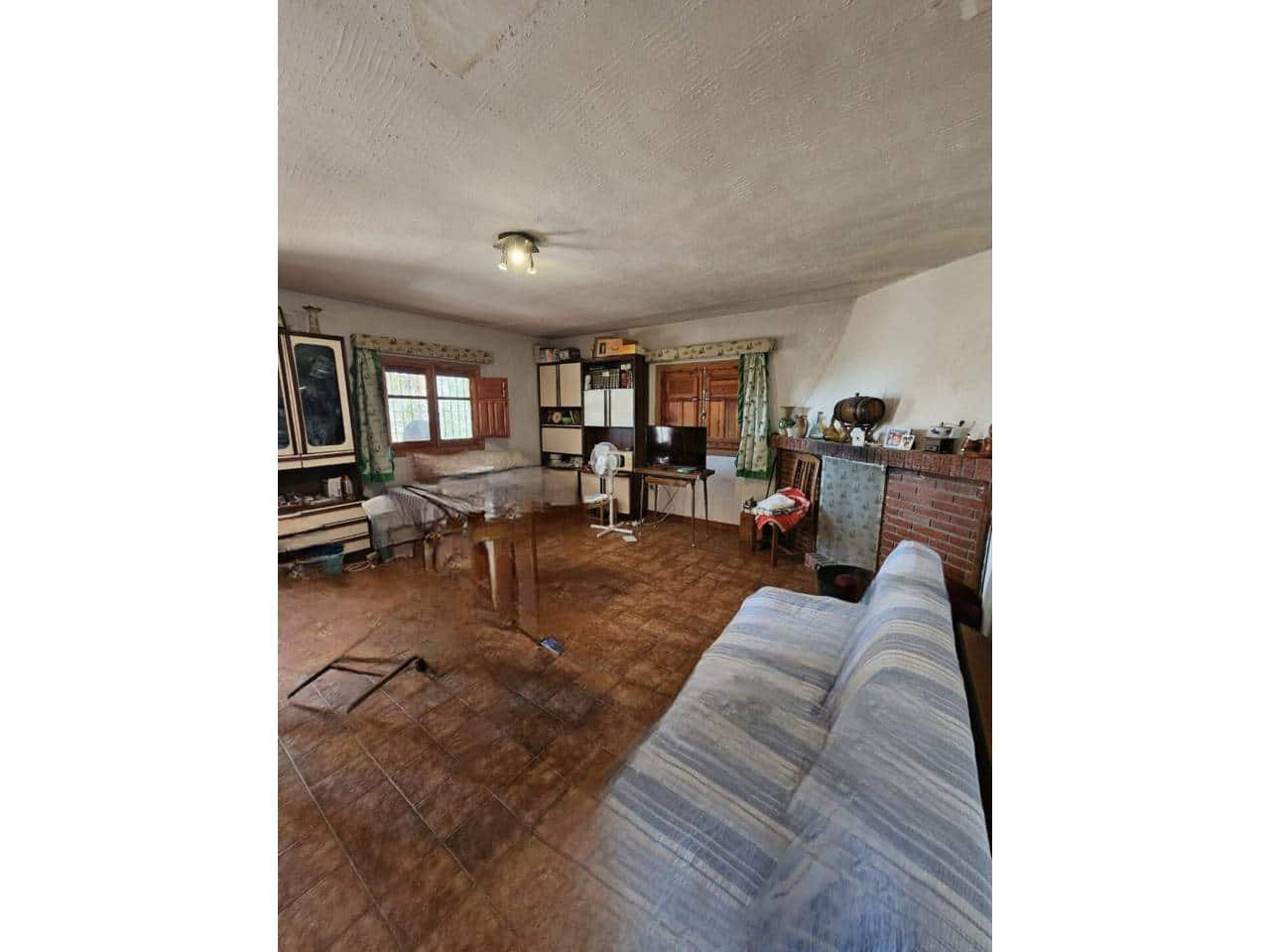 2 soveværelse Finca/Landehus til salg i Agost med swimmingpool - € 130.000 (Ref: 9371637)