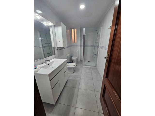 2 Zimmer Wohnung zu vermieten in Alicante / Alacant Stadt - 875 € (Ref: 9377747)