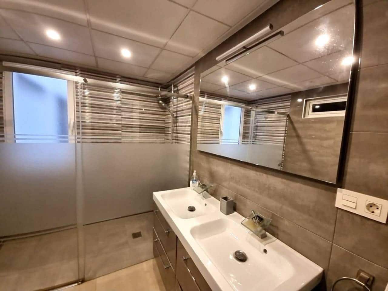 4 bedroom Apartment for sale in Alicante / Alacant city - € 980,000 (Ref: 9398137)