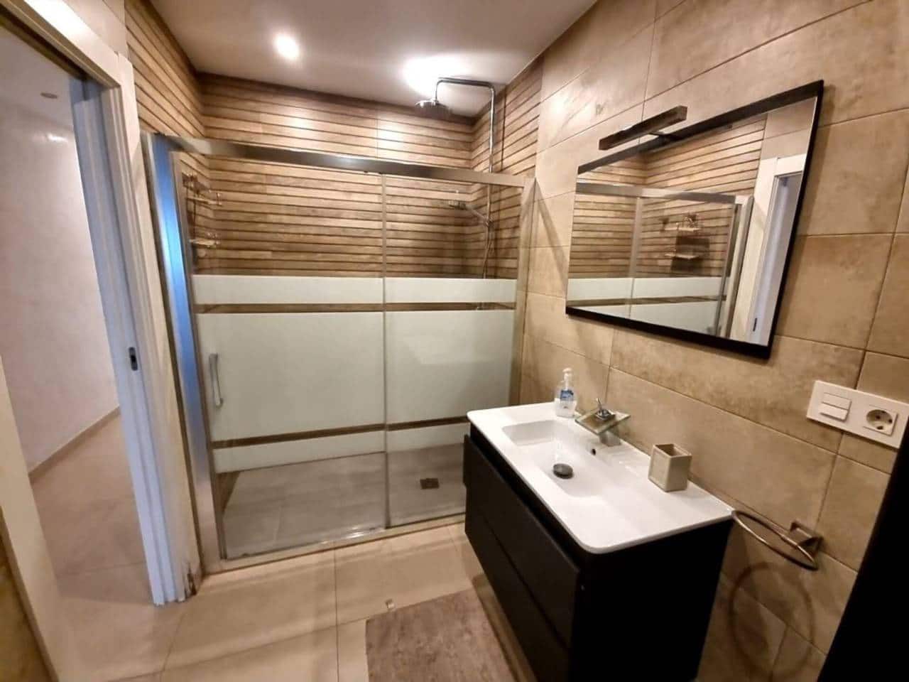 4 bedroom Apartment for sale in Alicante / Alacant city - € 980,000 (Ref: 9398137)