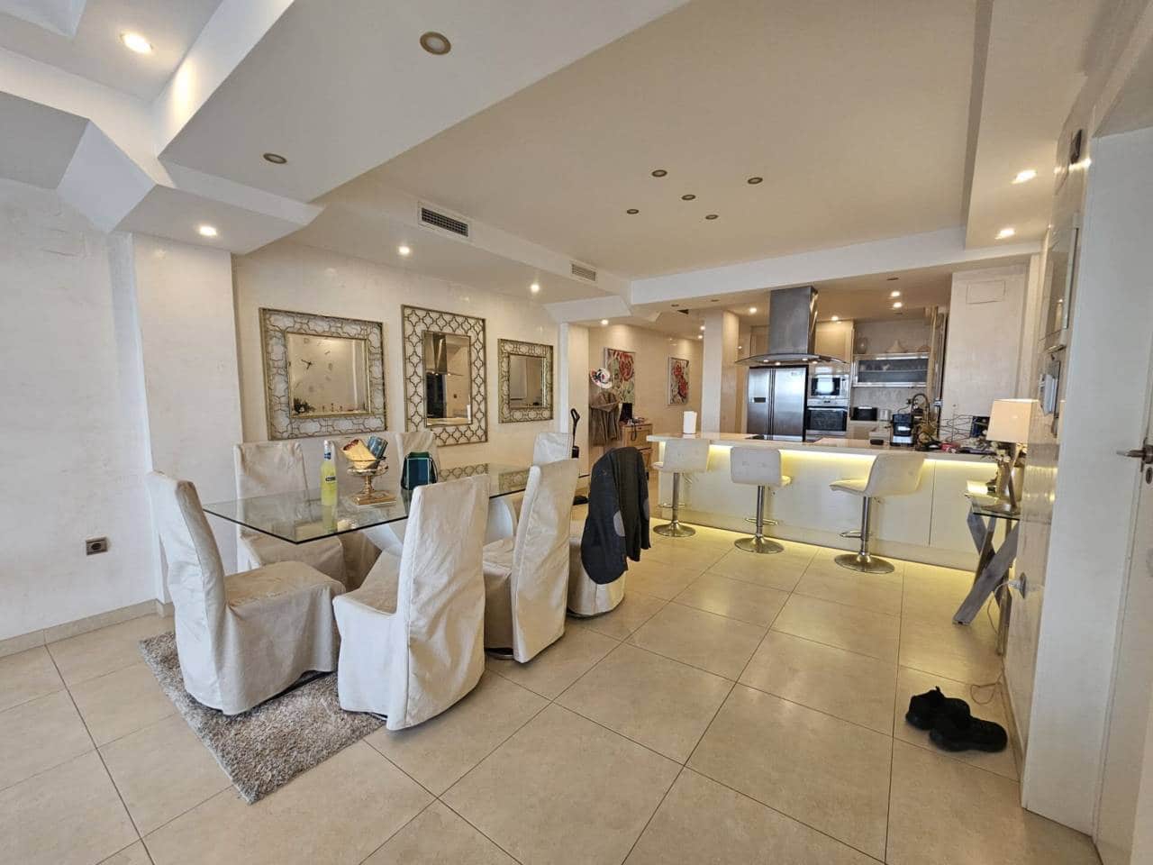 4 bedroom Apartment for sale in Alicante / Alacant city - € 980,000 (Ref: 9398137)