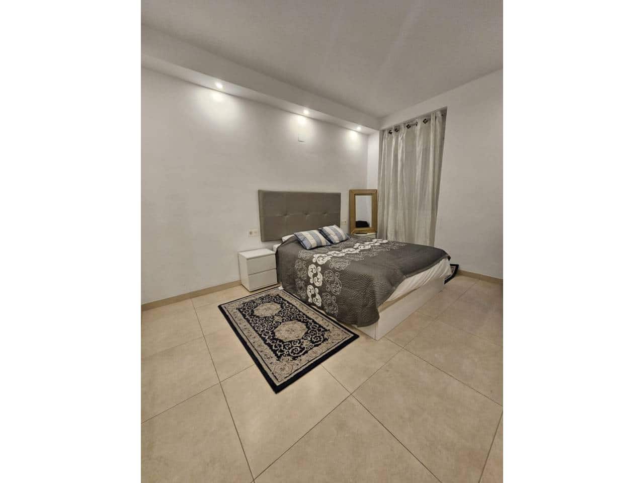 4 bedroom Apartment for sale in Alicante / Alacant city - € 980,000 (Ref: 9398137)