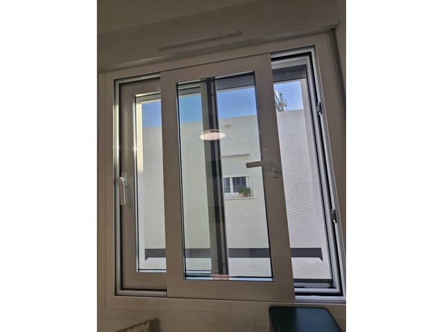 3 makuuhuone Rivitalo myytävänä paikassa Gran Alacant, Santa Pola mukana uima-altaan - 353 000 € (Ref: 9478527)