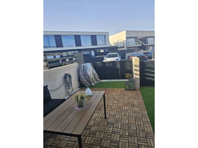 3 makuuhuone Rivitalo myytävänä paikassa Gran Alacant, Santa Pola mukana uima-altaan - 353 000 € (Ref: 9478527)