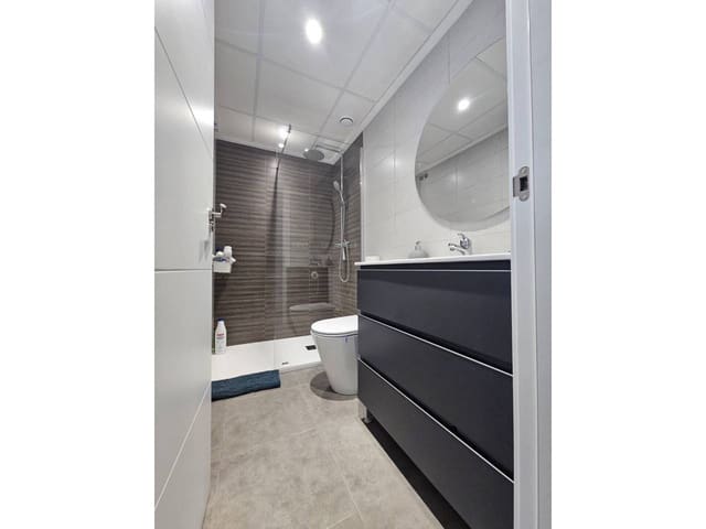 3 makuuhuone Rivitalo myytävänä paikassa Gran Alacant, Santa Pola mukana uima-altaan - 353 000 € (Ref: 9478527)