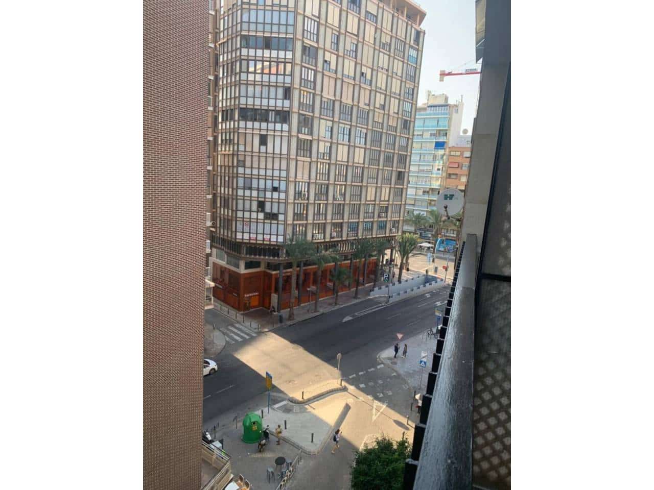 4 bedroom Flat for sale in Alicante / Alacant city - € 345,000 (Ref: 9682254)