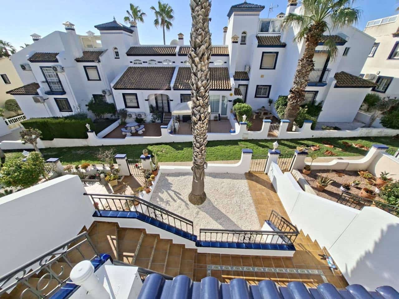 2 slaapkamer Bungalow te koop in Orihuela met zwembad - € 230.000 (Ref: 9726272)