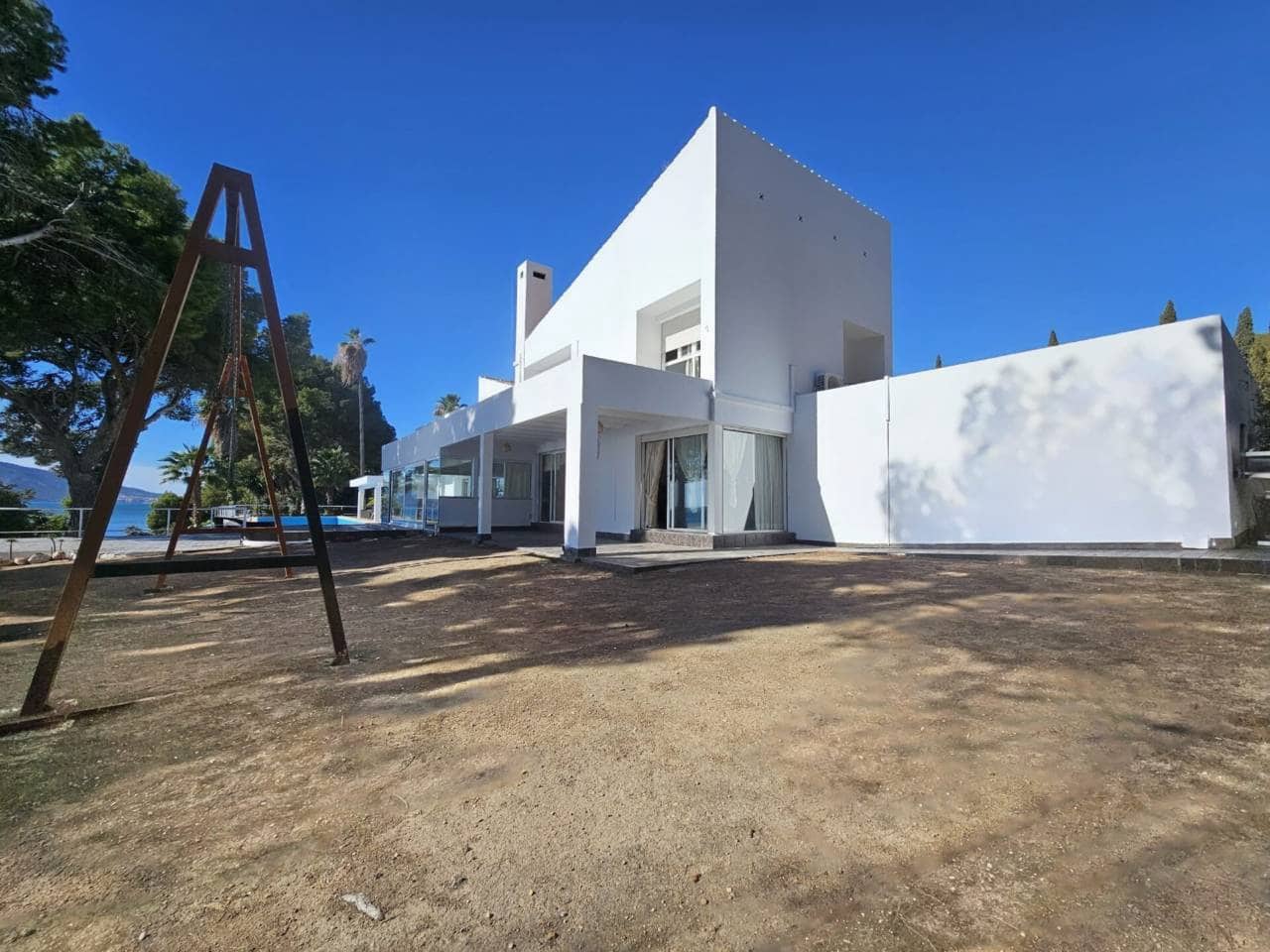 8 bedroom Villa for sale in Altea with pool garage - € 6,400,000 (Ref: 9755216)