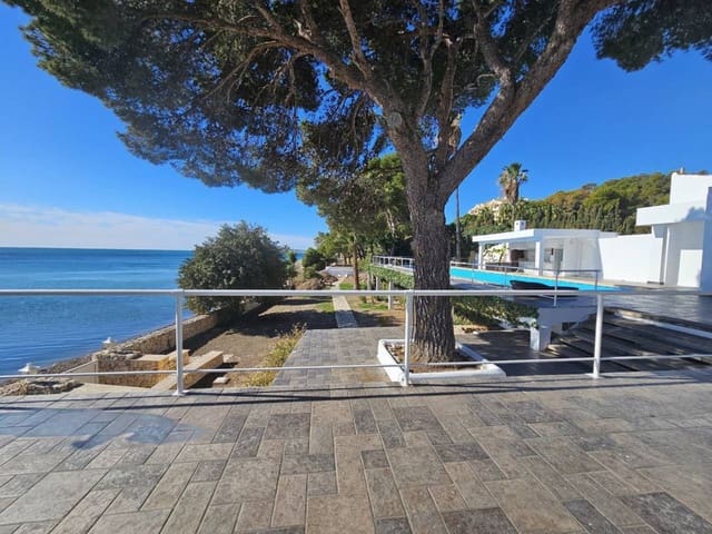 8 sypialnia Willa na sprzedaż w Altea z basenem garażem - 6 400 000 € (Ref: 9755216)