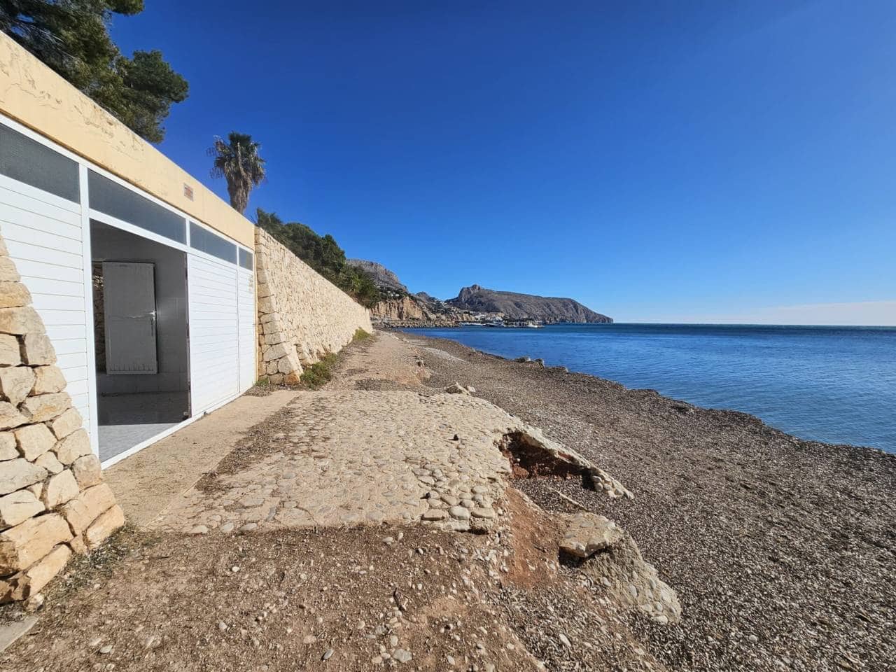 8 bedroom Villa for sale in Altea with pool garage - € 6,400,000 (Ref: 9755216)