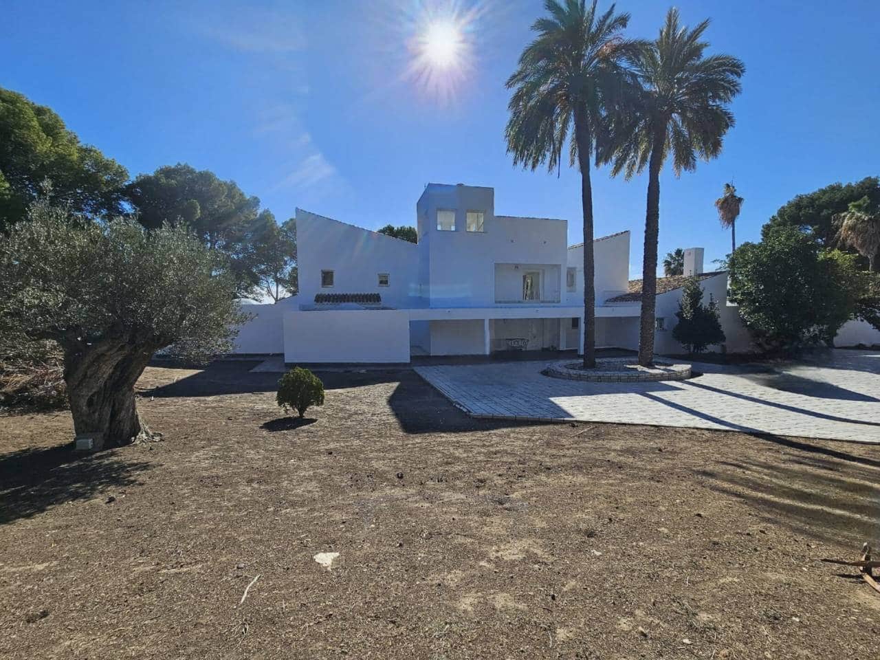 8 bedroom Villa for sale in Altea with pool garage - € 6,400,000 (Ref: 9755216)