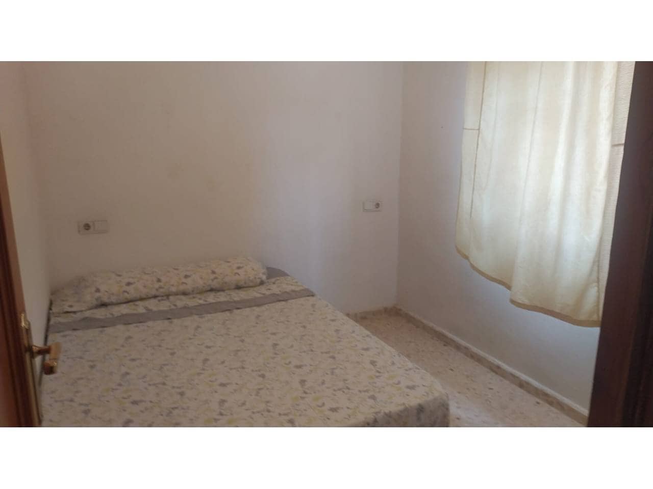 5 slaapkamer Villa te koop in Alicante stad met zwembad garage - € 475.000 (Ref: 9823953)