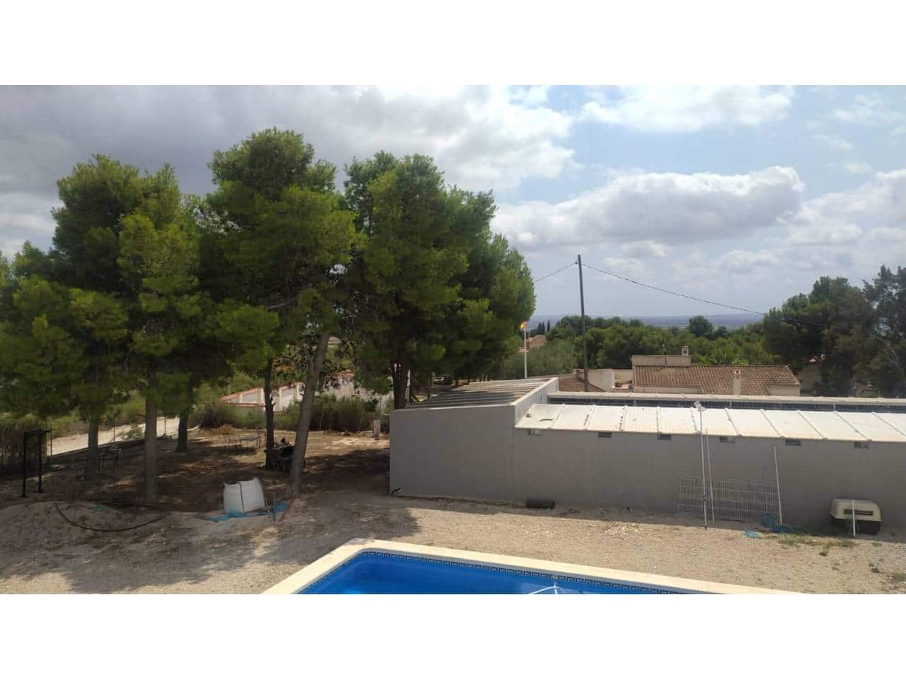 5 slaapkamer Villa te koop in Alicante stad met zwembad garage - € 475.000 (Ref: 9823953)