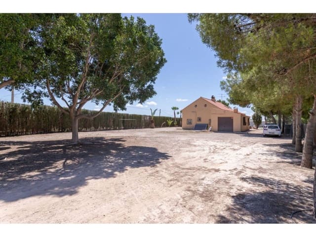 5 slaapkamer Villa te koop in Alicante stad met zwembad garage - € 475.000 (Ref: 9823953)
