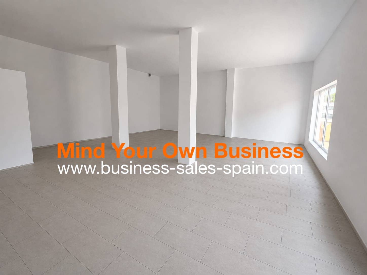 Komercyjne do wynajęcia w La Cala de Mijas - 2 000 € (Ref: 10050435)