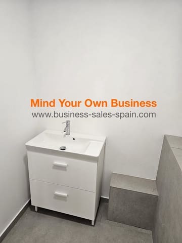 Komercyjne do wynajęcia w La Cala de Mijas, Mijas - 2 000 € (Ref: 10050435)