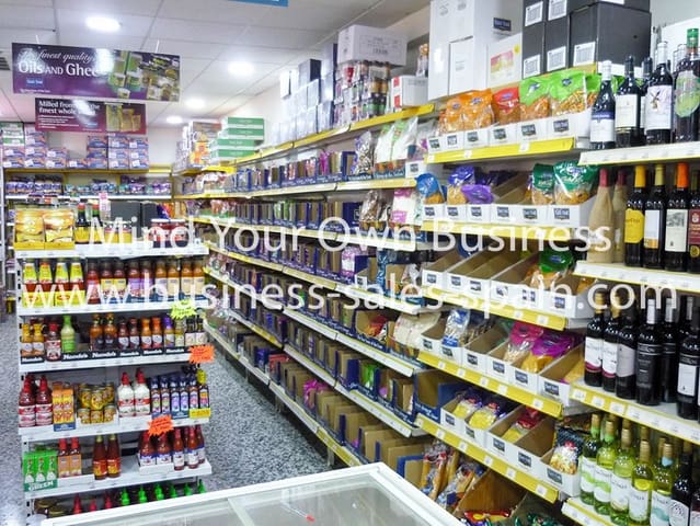 Shop for sale in Fuengirola - € 79,950 (Ref: 7161626)