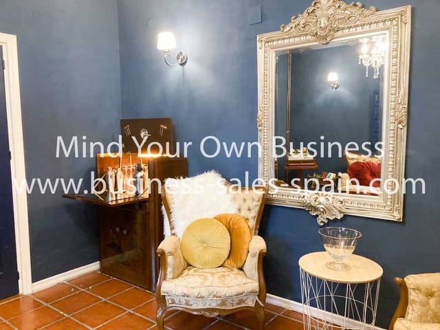 12 bedroom Guesthouse/B & B for sale in Granada city with pool garage - € 1,250,000 (Ref: 8685294)