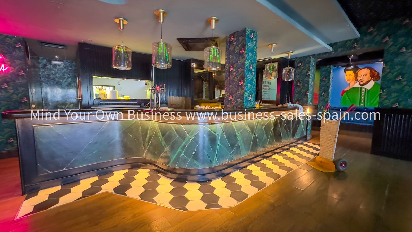 Restaurant/Bar til salgs i Marbella - € 525 000 (Ref: 8796539)