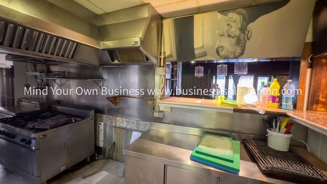 Restaurant/Bar à vendre à Elviria - Cabopino, Marbella - 525 000 € (Ref: 8796539)