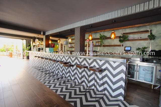 Restaurang/Bar till salu i Nueva Andalucia, Marbella - 500 000 € (Ref: 8847801)