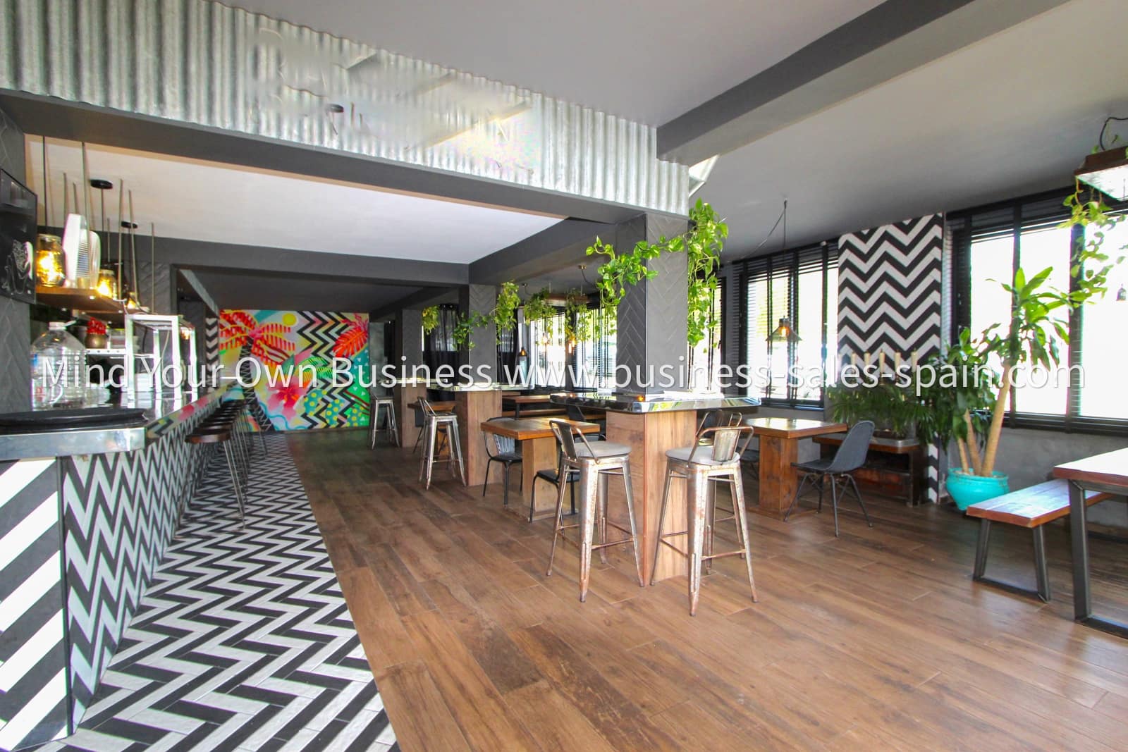 Restaurant/Bar til salgs i Nueva Andalucia - € 500 000 (Ref: 8847801)
