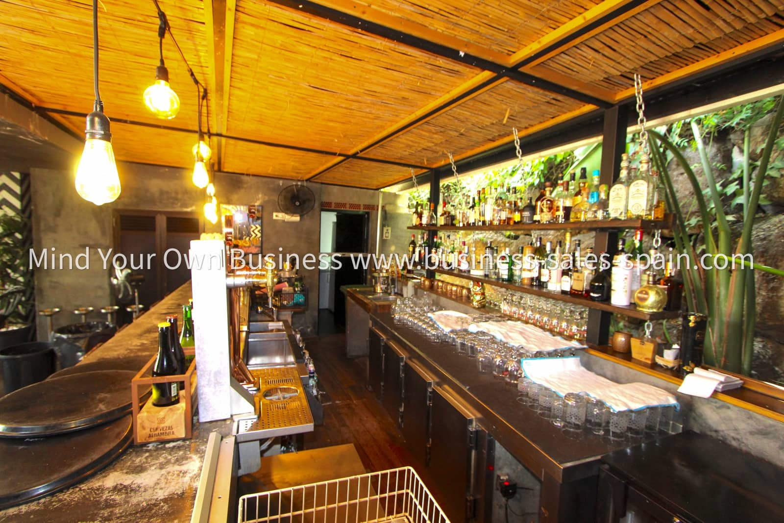 Restaurant/Bar til salgs i Nueva Andalucia - € 500 000 (Ref: 8847801)