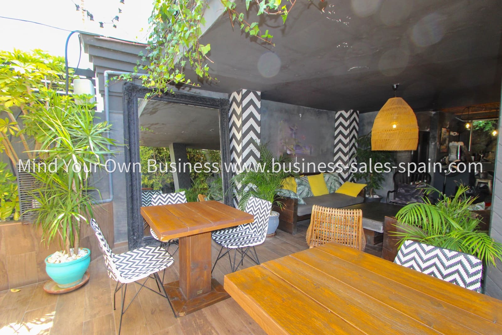 Restaurant/Bar til salgs i Nueva Andalucia - € 500 000 (Ref: 8847801)