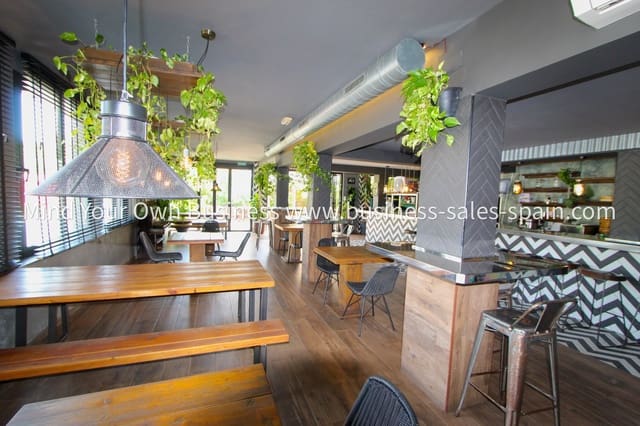 Restaurang/Bar till salu i Nueva Andalucia, Marbella - 500 000 € (Ref: 8847801)
