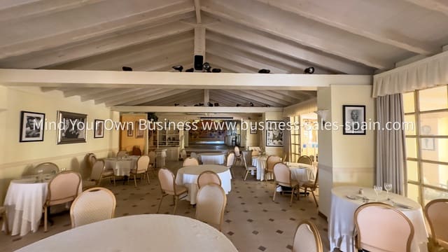Restaurant/Bar til salgs i Mijas - € 1 200 000 (Ref: 8848060)