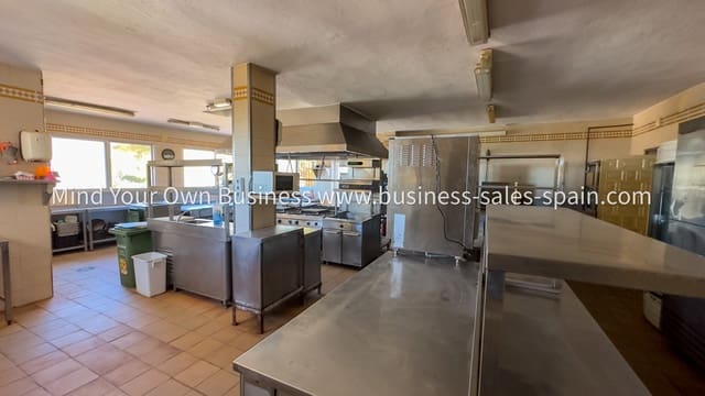 Restaurant/Bar til salgs i Mijas - € 1 200 000 (Ref: 8848060)