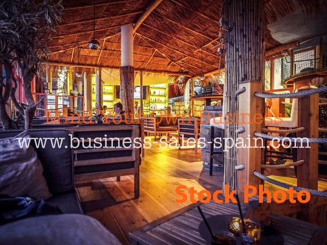 Restaurant/Bar til salgs i Torre del Mar, Vélez-Málaga - € 1 000 000 (Ref: 8939101)