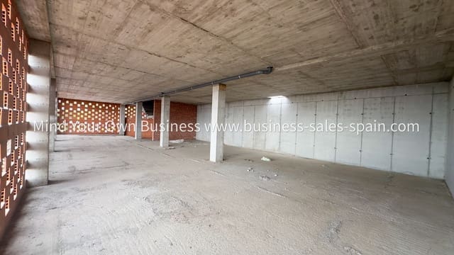 Kommersiell til salgs i Mijas Costa, Mijas - € 15 000 (Ref: 8949596)