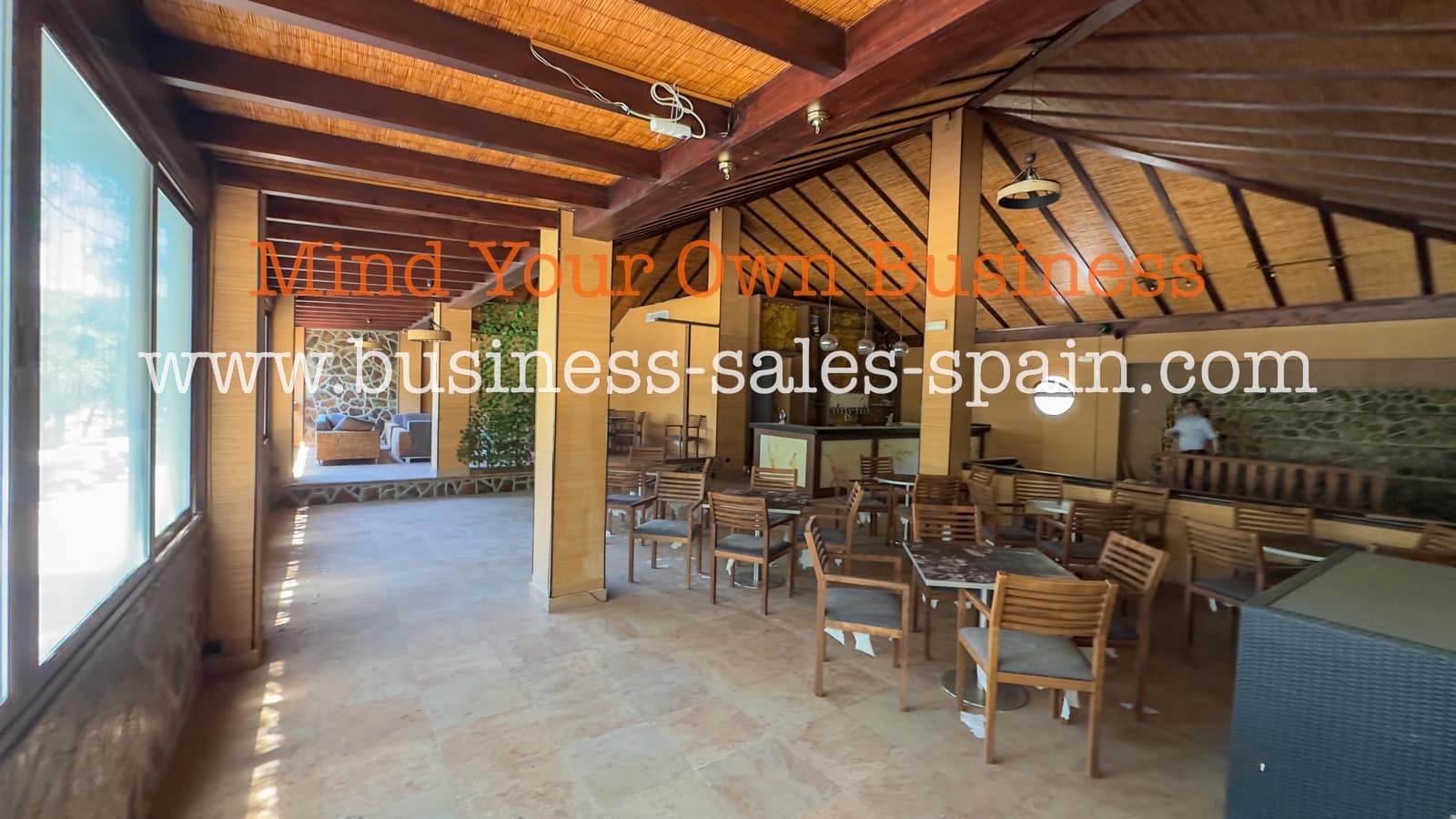 Commercial for rent in Calahonda with garage - € 5,500 (Ref: 9000277)
