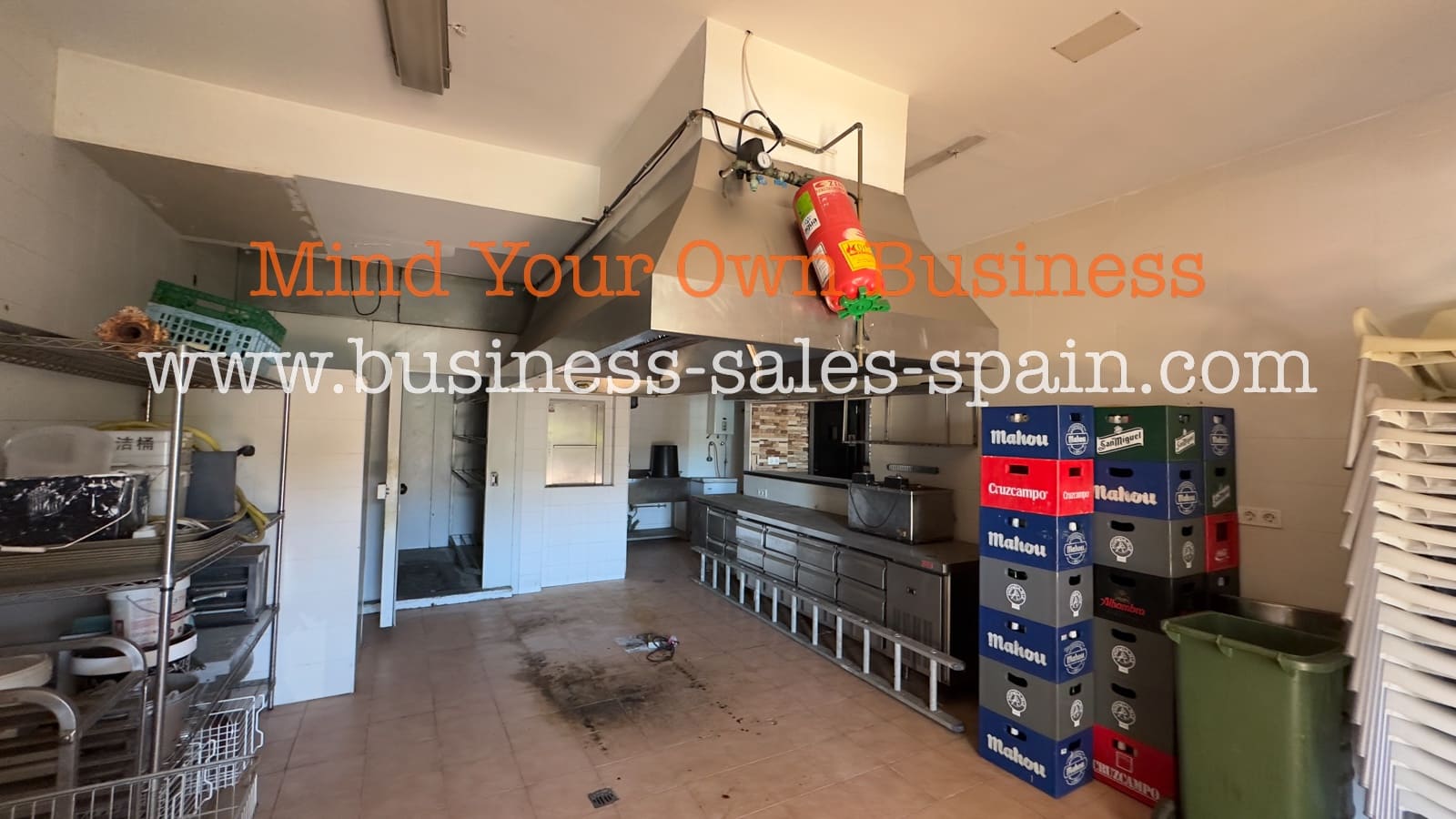 Commercial for rent in Calahonda with garage - € 5,500 (Ref: 9000277)