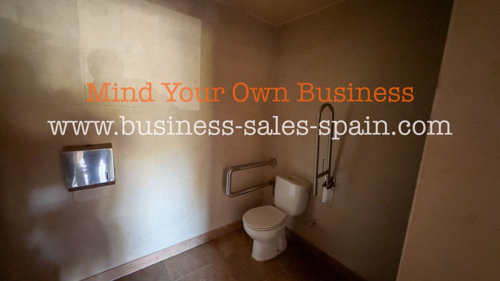Commercial for rent in Calahonda with garage - € 5,500 (Ref: 9000277)