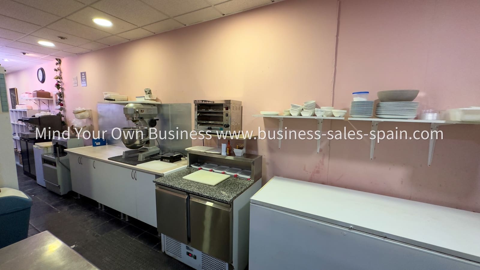 Restaurant/Bar til salg i Calahonda - € 15.000 (Ref: 9032229)