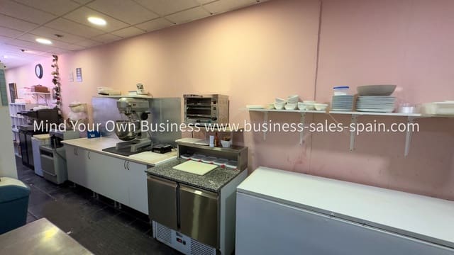 Restaurant/Bar til salgs i Calahonda, Mijas - € 15 000 (Ref: 9032229)