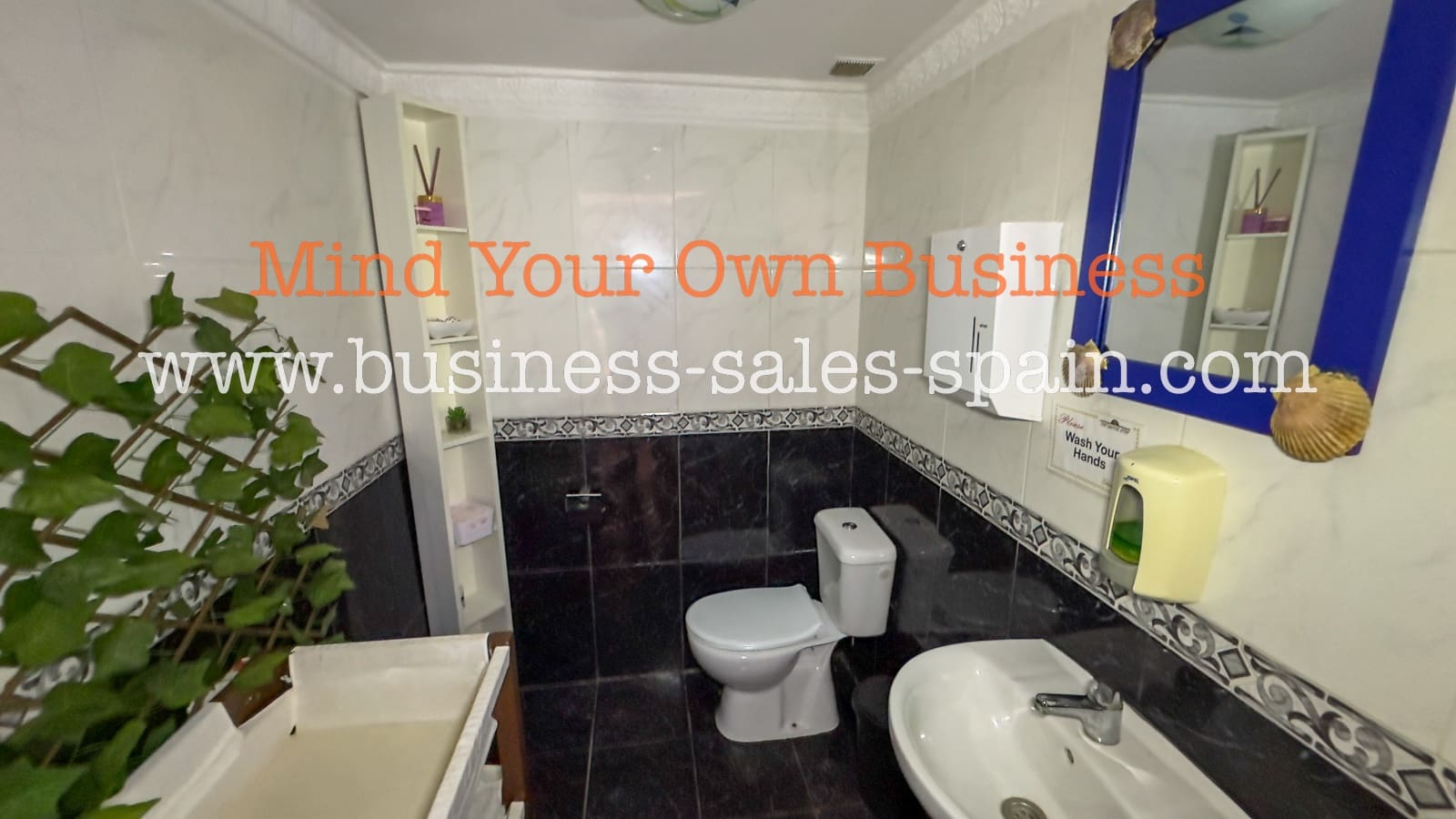 Restaurant/Bar for sale in Benalmadena - € 175,000 (Ref: 9075911)