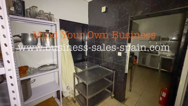 Restaurant/Bar til salgs i Benalmádena - € 175 000 (Ref: 9075911)