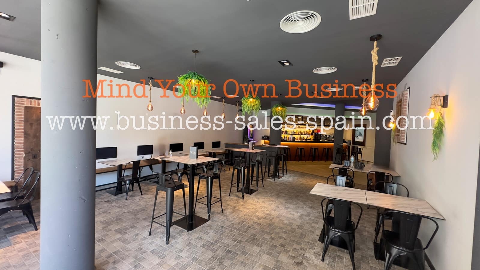 Restaurant/Bar til salgs i Fuengirola - € 89 500 (Ref: 9141873)