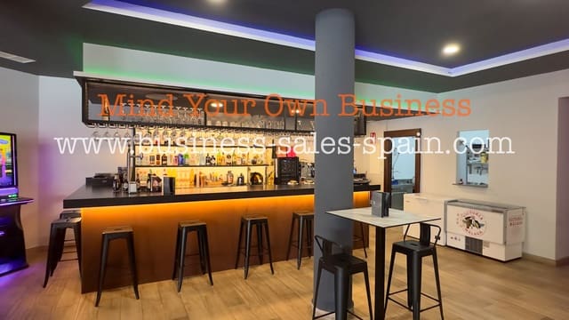 Ravintola/baari myytävänä paikassa Fuengirola - 89 500 € (Ref: 9141873)