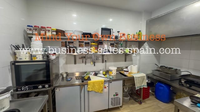 Ravintola/baari myytävänä paikassa Fuengirola - 89 500 € (Ref: 9141873)