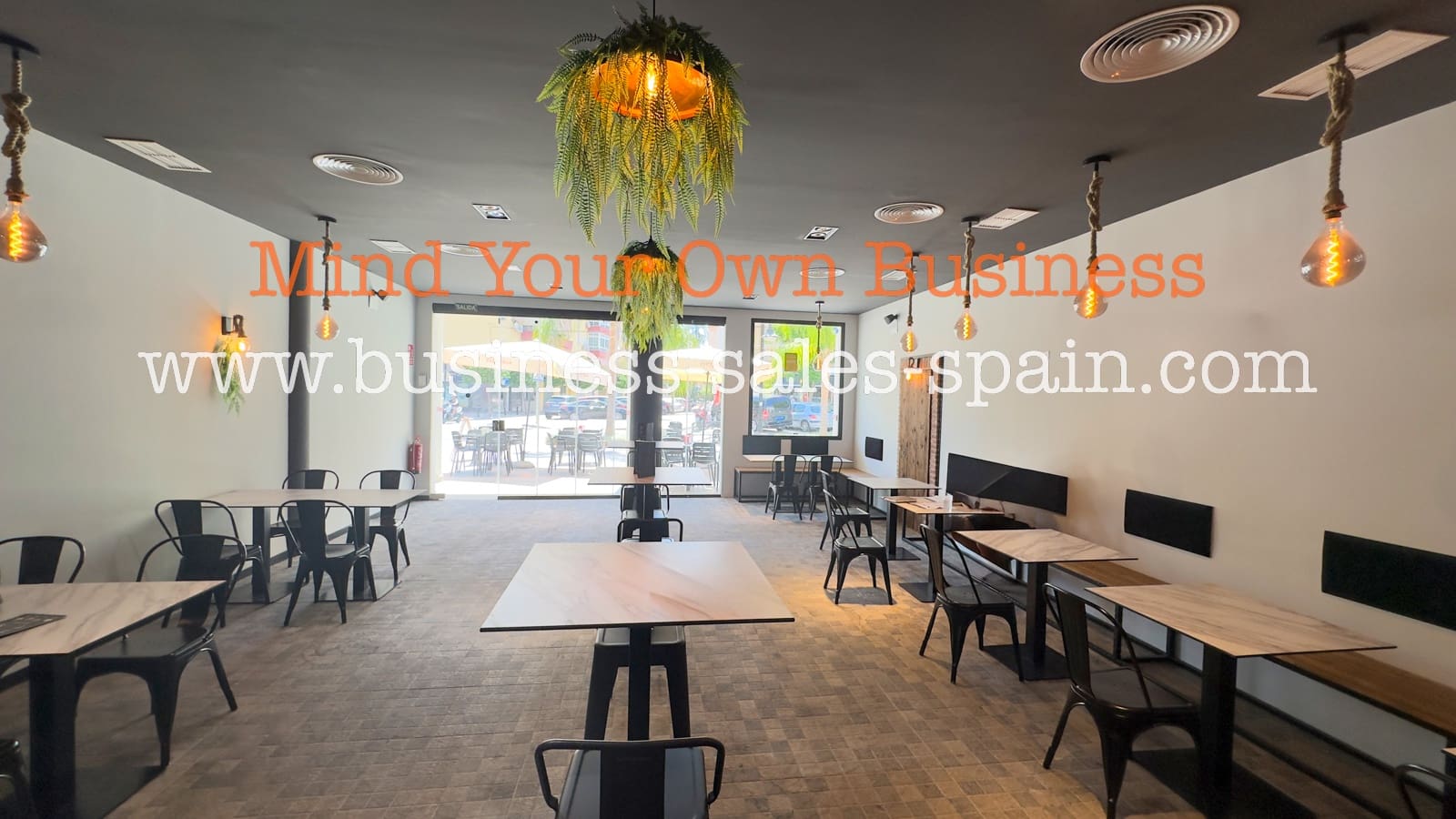 Restaurant/Bar til salgs i Fuengirola - € 89 500 (Ref: 9141873)