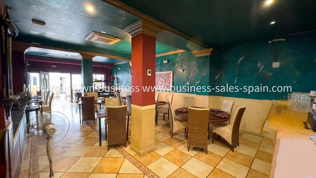 Restaurant/Bar til salgs i Fuengirola - € 39 950 (Ref: 9181636)